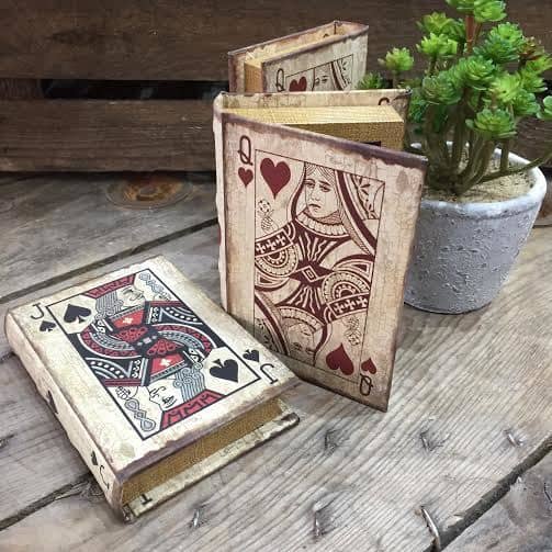 Queen of Hearts Card Box
